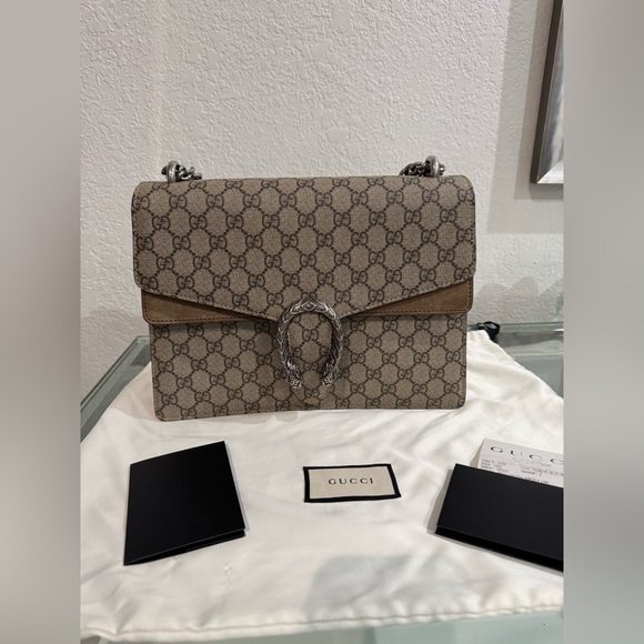 Gucci Beige and Brown Dionysus Medium GG Shoulder Bag - Picture 3 of 17